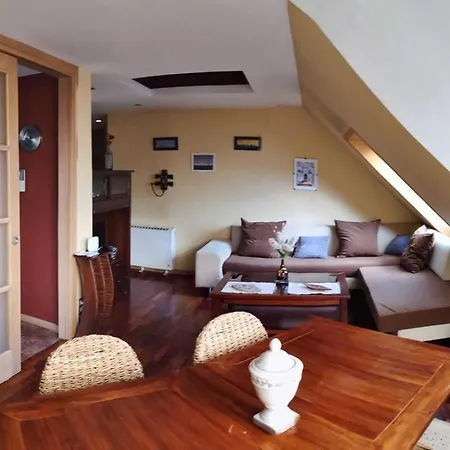 Atico Anllons Apartman *