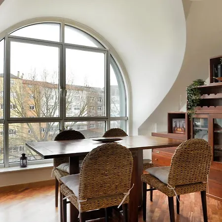 Apartamento ático Anllóns Carballo