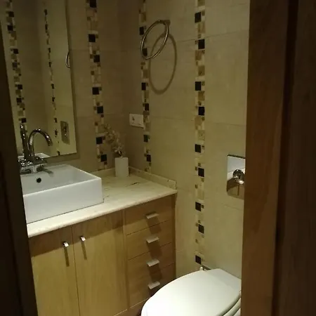 Atico Anllons Apartman *