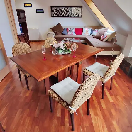 Atico Anllons Apartman *